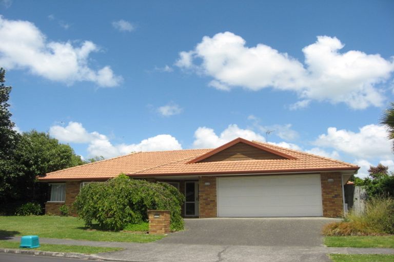 Photo of property in 38 Longford Park Drive, Takanini, 2112