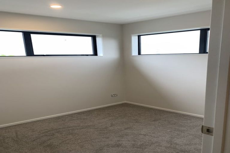 Photo of property in 59a Redwood Drive, Massey, Auckland, 0614