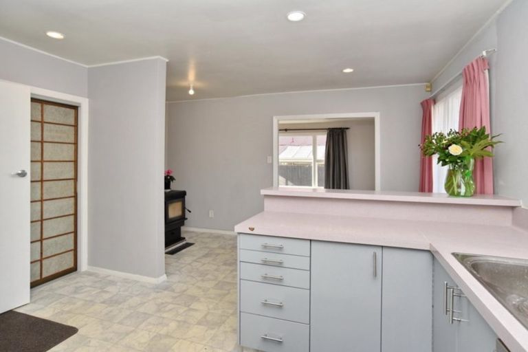 Photo of property in 24 Withells Road, Avonhead, Christchurch, 8042