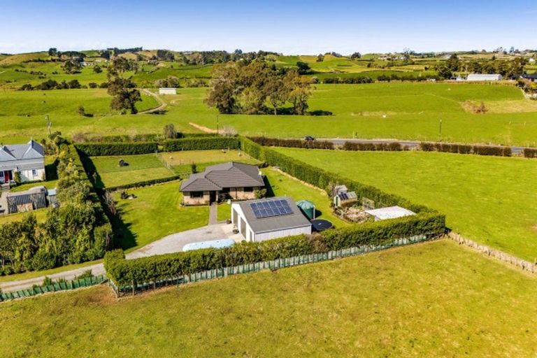 Photo of property in 1108c Egmont Road, Egmont Village, New Plymouth, 4372