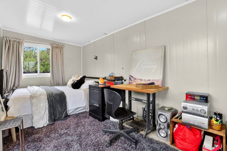 Photo of property in 203a Parkhurst Road, Parakai, 0830