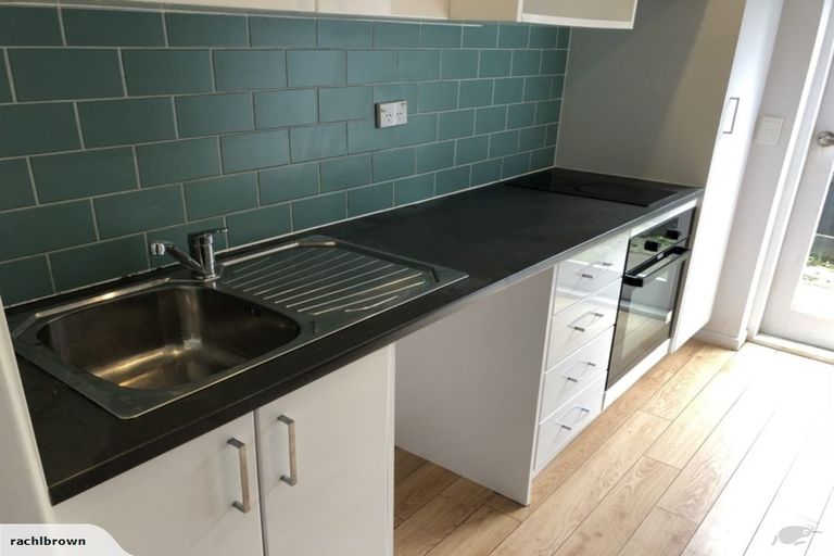 Photo of property in 2 Jenness Grove, Harbour View, Lower Hutt, 5010
