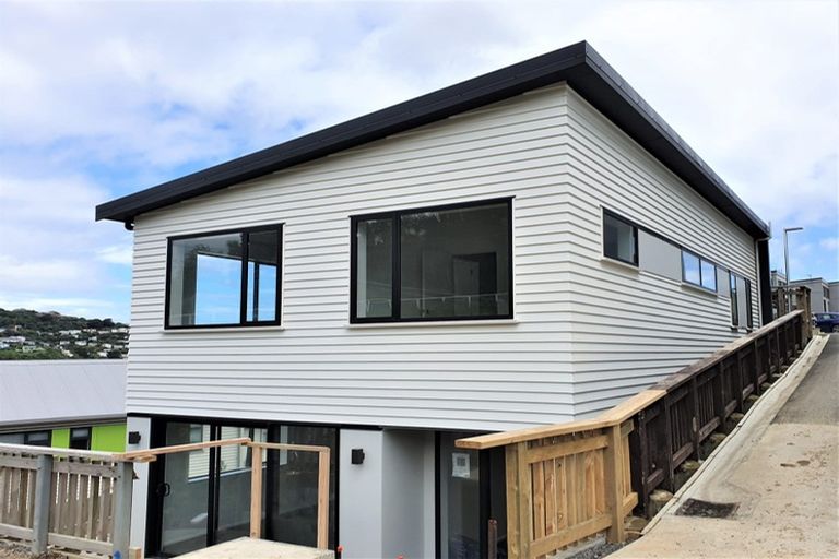 Photo of property in 12/104u Maupuia Road, Maupuia, Wellington, 6022