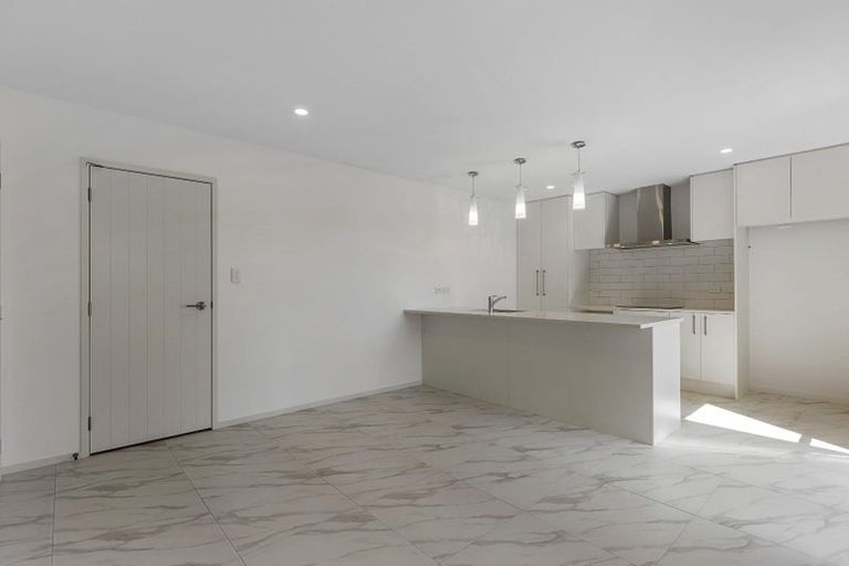 Photo of property in 47a Lynwood Road, New Lynn, Auckland, 0600