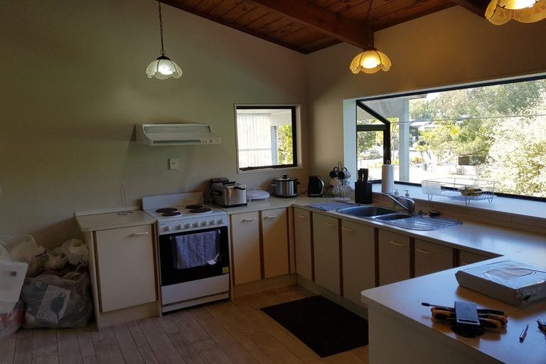 Photo of property in 2/3 Fernwood Grove, Bayview, Auckland, 0629