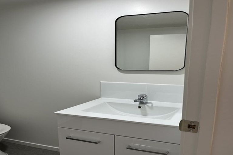 Photo of property in 49a Helena Street, Massey, Auckland, 0614