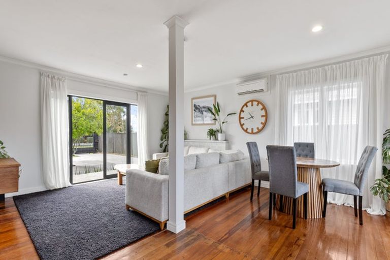 Photo of property in 3 Dalesford Street, Silverdale, Hamilton, 3216