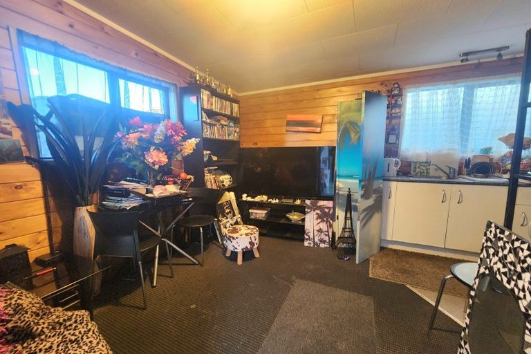 Photo of property in 11 Thompson Street, Greymouth, 7805