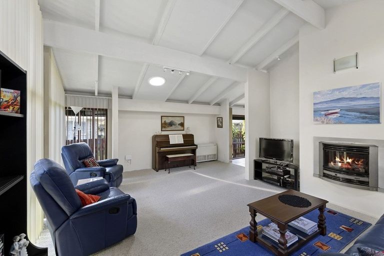 Photo of property in 30 Rata Street, Waikanae, 5036