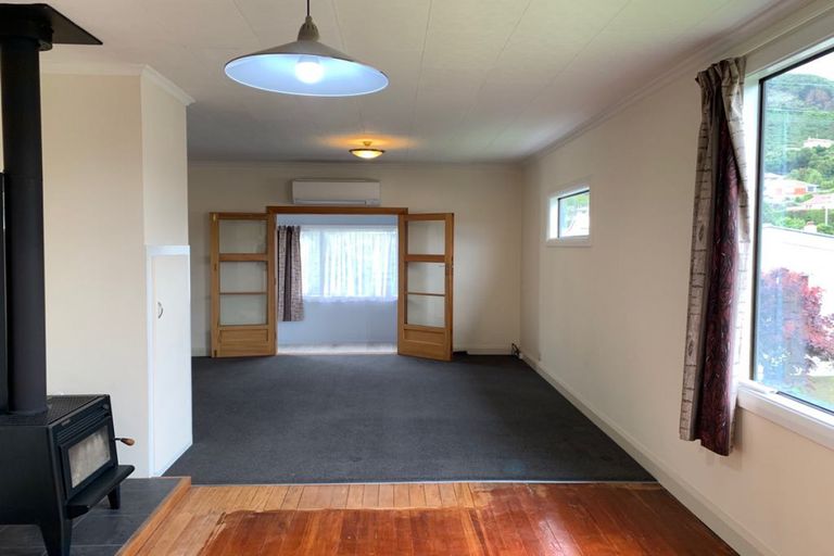 Photo of property in 7 Athol Place, Ravensbourne, Dunedin, 9022