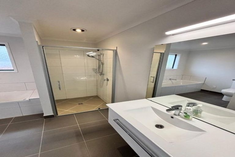 Photo of property in 23 Muirhill Place, Pokeno, 2402