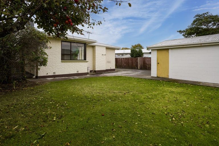 Photo of property in 18 Aintree Street, Bishopdale, Christchurch, 8051