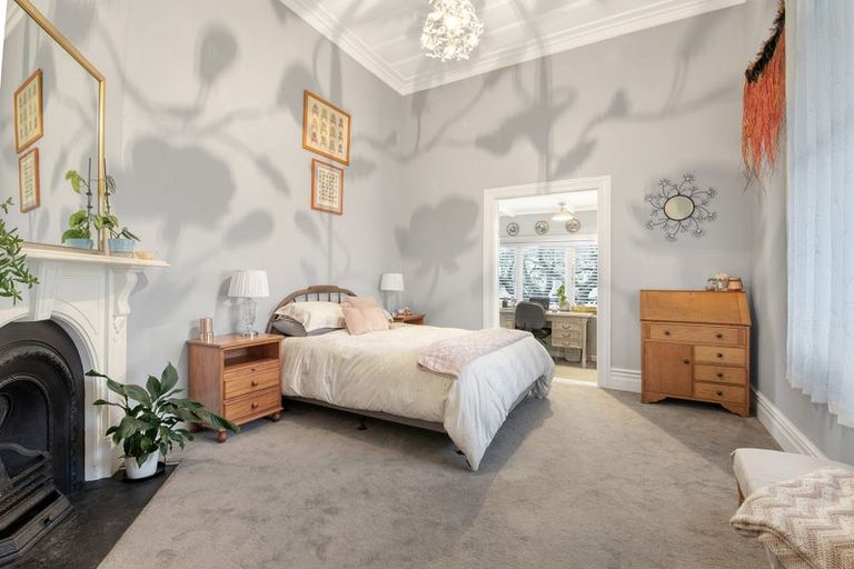 Photo of property in 33 Garfield Road, Helensville, 0800