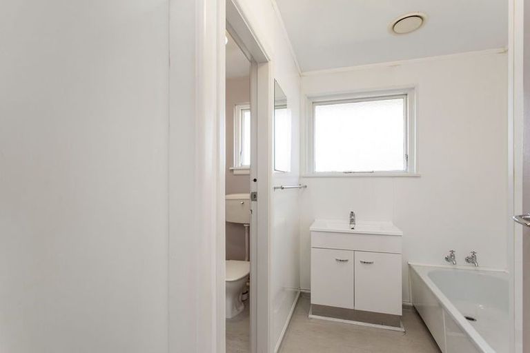 Photo of property in 452a Bower Avenue, Parklands, Christchurch, 8083