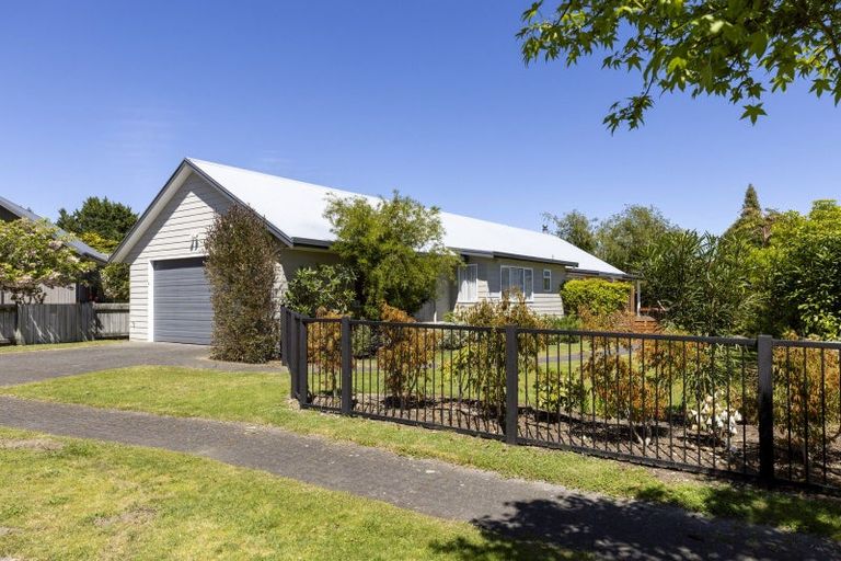 Photo of property in 8 Haines Grove, Rainbow Point, Taupo, 3330