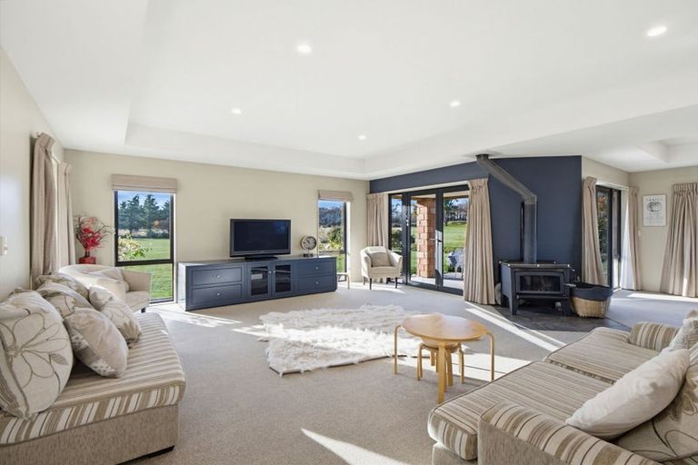 Photo of property in 424 Barkers Road, Loburn, Rangiora, 7472