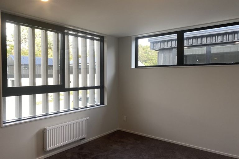 Photo of property in 6u5 Bushland Grove, Paparangi, Wellington, 6037