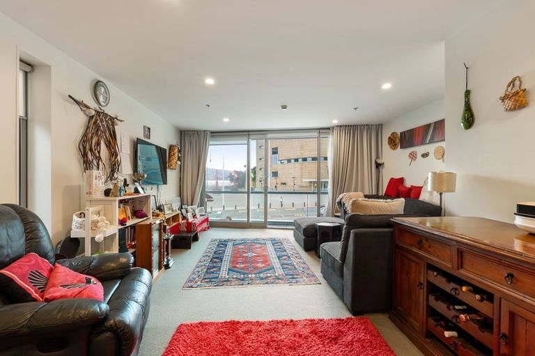 Photo of property in Portal Apartments, 1d/42 Cable Street, Te Aro, Wellington, 6011