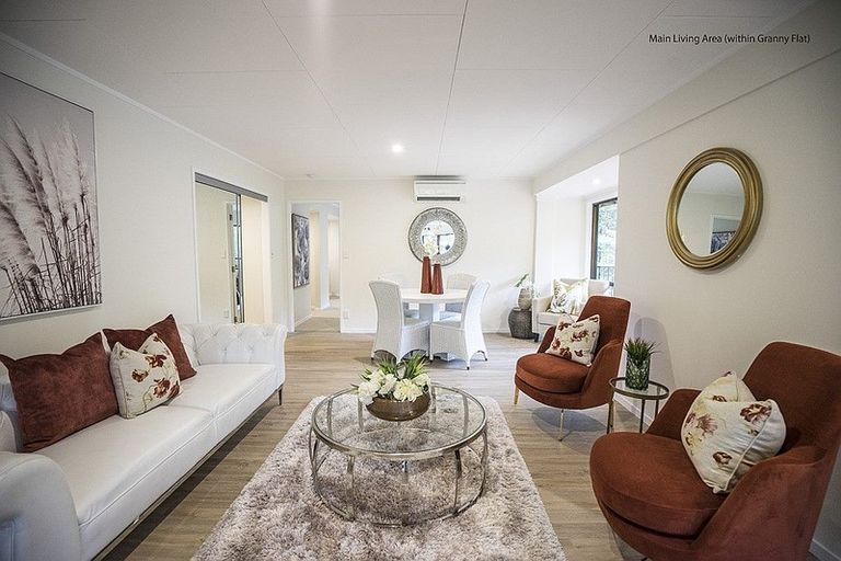 Photo of property in 33 Homewood Place, Chatswood, Auckland, 0626