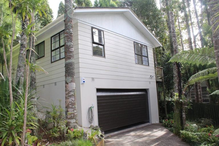 Photo of property in 5 Kaurimu Rise, Titirangi, Auckland, 0604