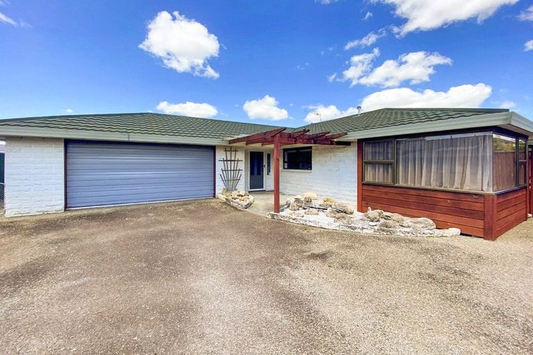 Photo of property in 156 Heretaunga Street, Palmerston North, 4414