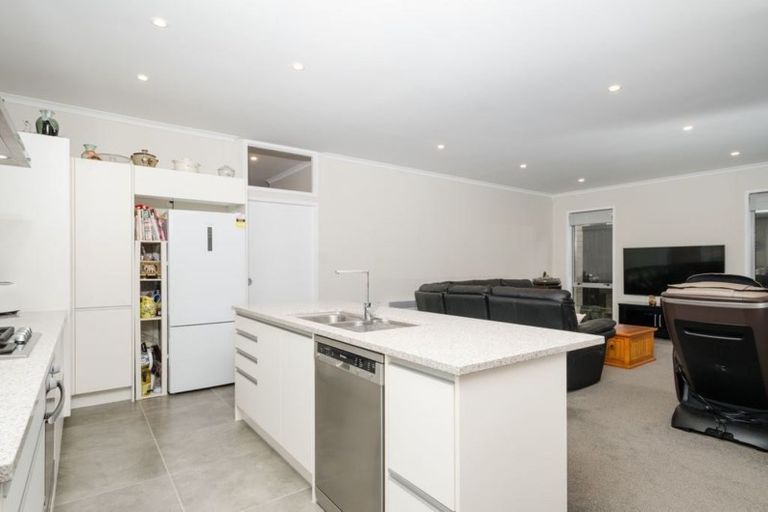 Photo of property in 8 Poaka Road, Hobsonville, Auckland, 0618