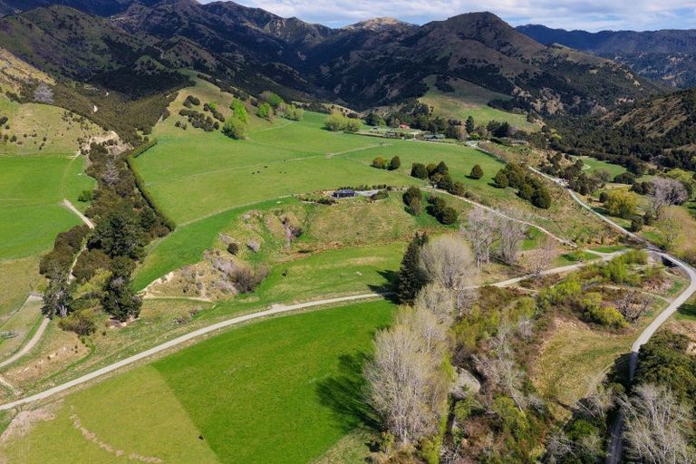 Photo of property in 250 Scotts Road, Inland Road, Kaikoura, 7373