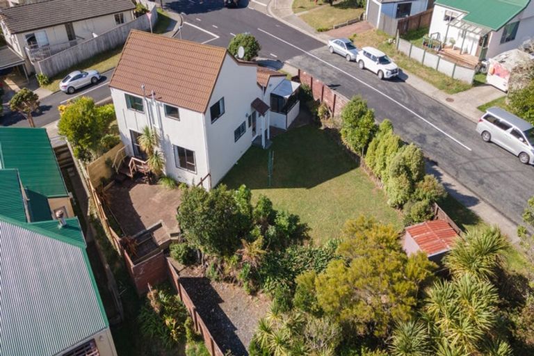 Photo of property in 1 Atwood Grove, Churton Park, Wellington, 6037