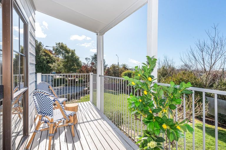 Photo of property in 1 Dalgarven Place, Hillsborough, Christchurch, 8022