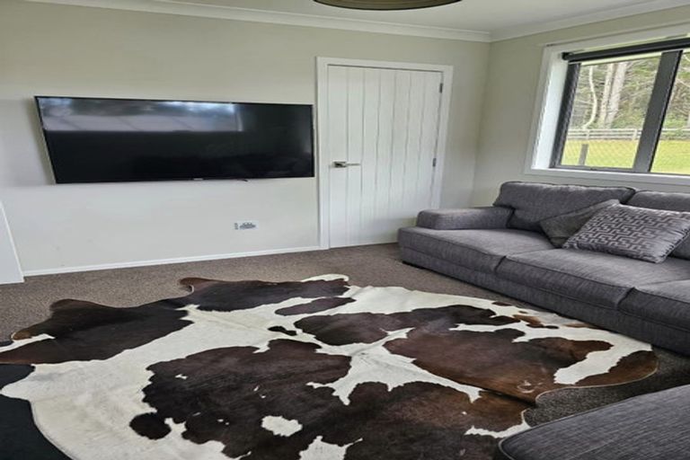 Photo of property in 837 Ararimu Valley Road, Helensville, Waimauku, 0882