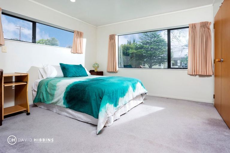 Photo of property in 1/12 Anne Road, Hillcrest, Auckland, 0627