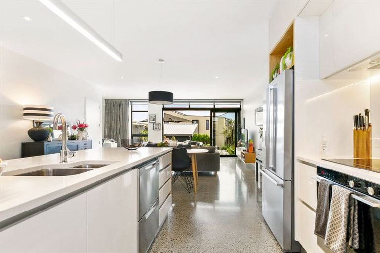 Photo of property in 220 Hobsonville Point Road, Hobsonville, Auckland, 0616