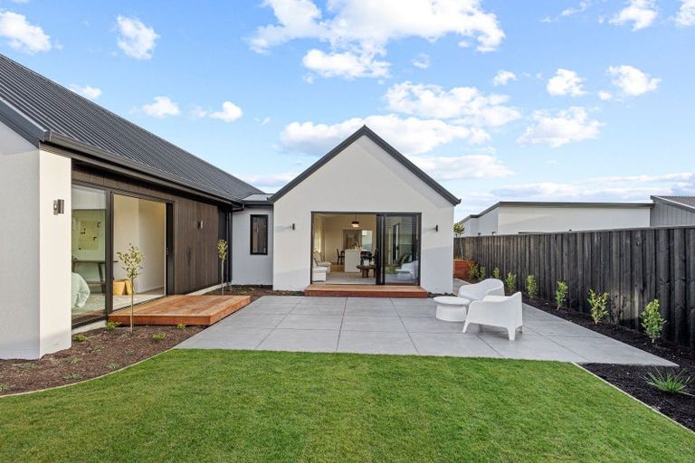 Photo of property in 1 Hobbs Lane, Harewood, Christchurch, 8051