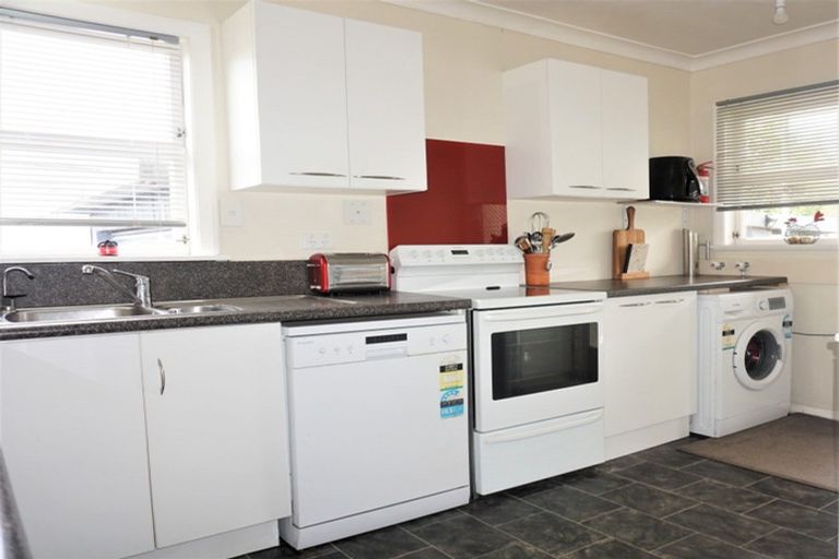 Photo of property in 35 Graham Street, Levin, 5510