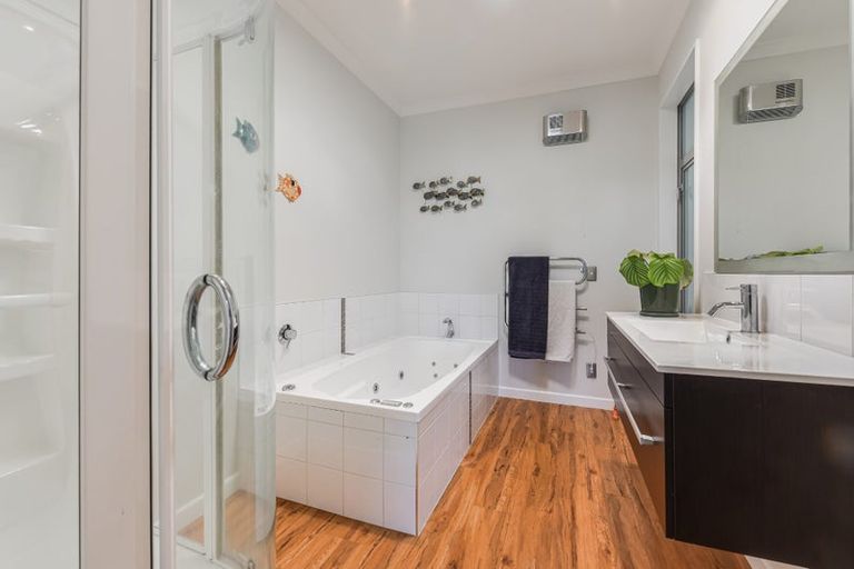 Photo of property in 69 Chaytor Road, Upper Moutere, 7173