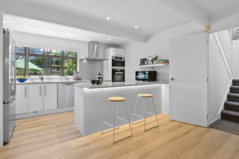 Photo of property in 89a Hebron Road, Waiake, Auckland, 0630