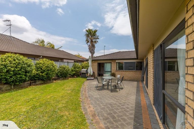 Photo of property in 4 Kalmore Place, Flat Bush, Auckland, 2016