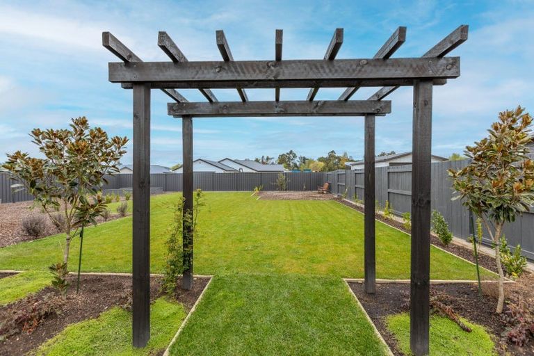 Photo of property in 20 Dee Street, Otane, 4202