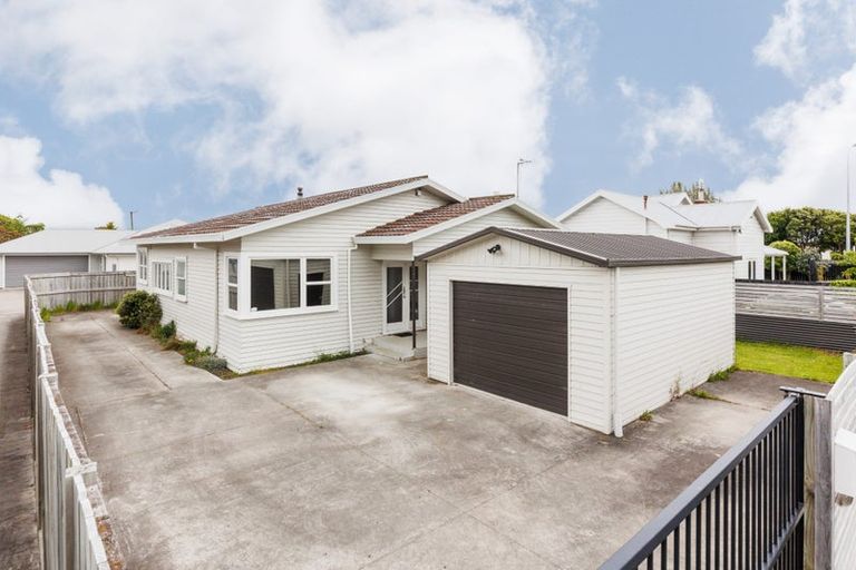 Photo of property in 96 Ferguson Street, West End, Palmerston North, 4412