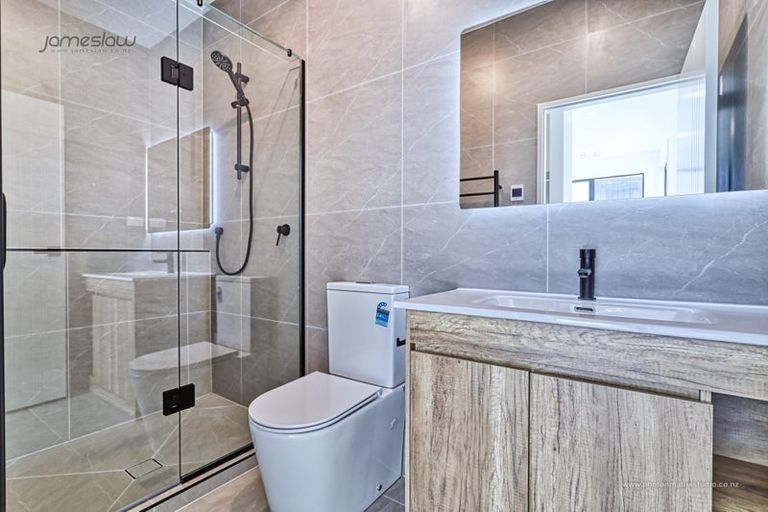 Photo of property in 20 Papai Lane, Massey, 0614