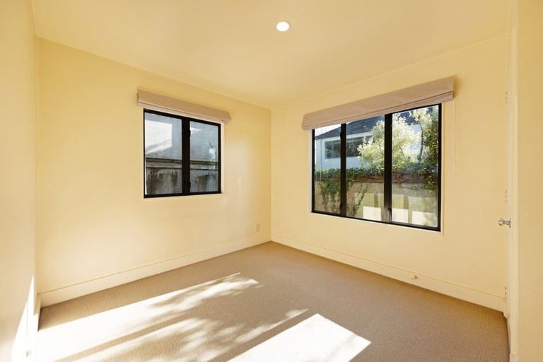 Photo of property in 93f3 Washington Avenue, Brooklyn, Wellington, 6021