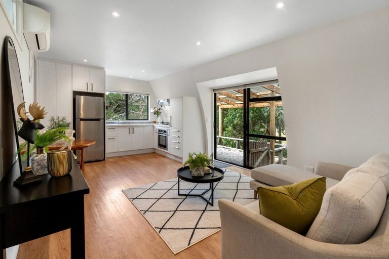 Photo of property in 17 Hayley Lane, East Tamaki Heights, Auckland, 2016