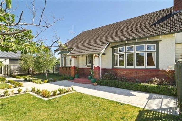 Photo of property in 7 Aroha Street, Takaro, Palmerston North, 4410