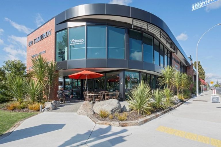 Photo of property in 3b Cook Street, Gate Pa, Tauranga, 3112