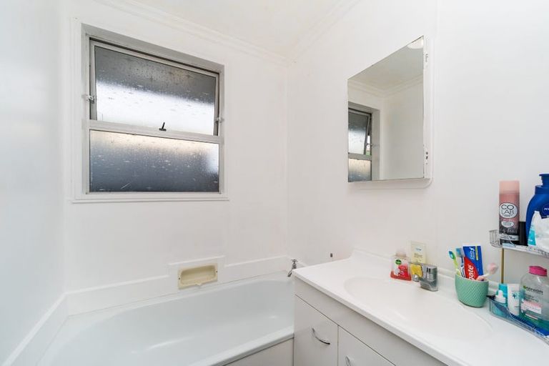 Photo of property in 4/132 Heretaunga Street, Palmerston North, 4414