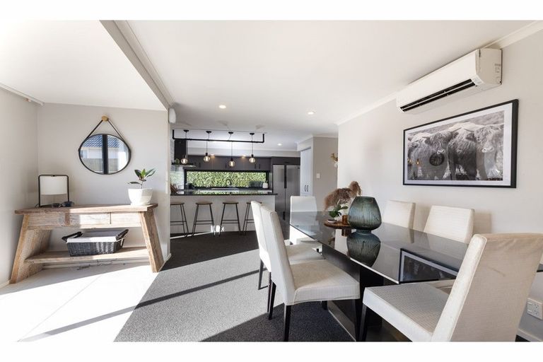 Photo of property in 32 Cridland Street West, Kaiapoi, 7630