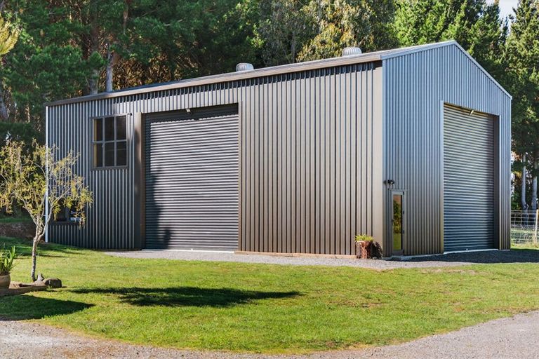 Photo of property in 18 Rangikatea Road, Omori, Turangi, 3381