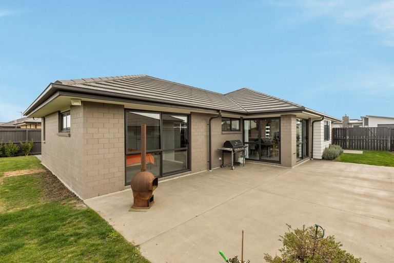 Photo of property in 14 Newman Road, Rolleston, 7614