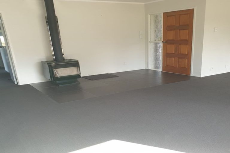 Photo of property in 86 Racecourse Road, Waiuku, 2123