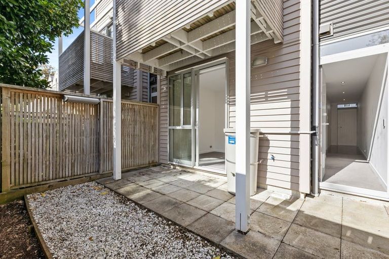 Photo of property in 26 Wright Street, Mount Cook, Wellington, 6021
